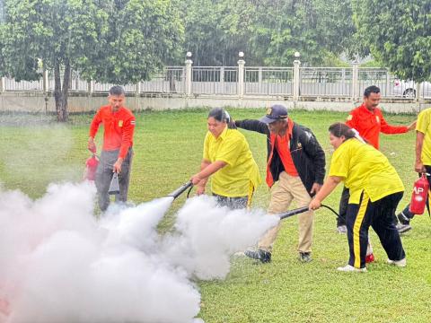 ​โครงการ​ป้องกัน​และระงับอัคคีภัย​ให้กับเยาวชน​ในสถาน​ศึกษา